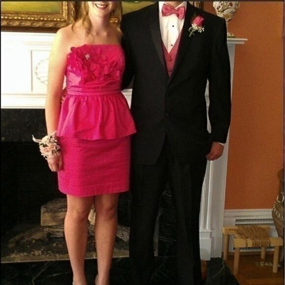 Lilly Pulitzer Fuchsia Party Dress Size 8 - Picture 1 of 7